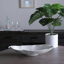 Load image into Gallery viewer, Beatriz Ball VIDA Nube Medium Oval Bowl