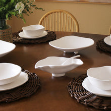 Load image into Gallery viewer, Beatriz Ball VIDA Small Oval Bowl with Spoon White