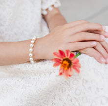 Load image into Gallery viewer, Little Girls 14K Gold-Plated Chunky Pearl Bracelet for Kids: Large 6-12 Years