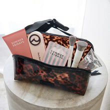 Load image into Gallery viewer, Case-Mate Jelly Cosmetic Bag - Tortoiseshell