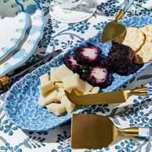 Load image into Gallery viewer, Hydrangea Cracker Dish