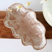 Load image into Gallery viewer, Etta B Pottery Flutter Dish