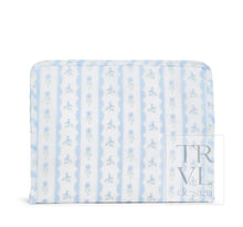 Load image into Gallery viewer, TRVL Roadie Medium Zip Pouch