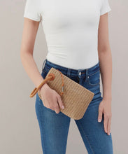 Load image into Gallery viewer, Hobo Daisy Daze Large Wristlet