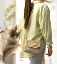 Load image into Gallery viewer, Jon Hart Lillie