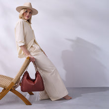 Load image into Gallery viewer, Hobo Hazel