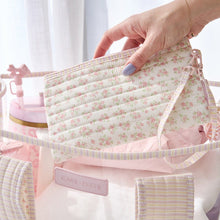 Load image into Gallery viewer, Case Mate Quilted Ditzy Floral Tote w/Phone Pouch