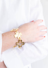 Load image into Gallery viewer, Susan Shaw Linked Cross Toggle Bracelet