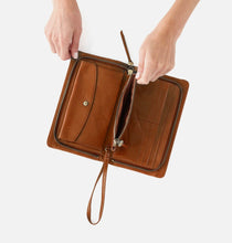 Load image into Gallery viewer, Hobo Evolve