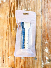 Load image into Gallery viewer, Three Hearts Silicone Spoon Set