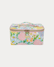 Load image into Gallery viewer, Lilly Pulitzer Vanity Case

