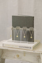 Load image into Gallery viewer, Bracelet (Petite Pendant) - Romans 8:28
