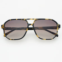 Load image into Gallery viewer, Freyrs Billie Unisex Aviator Sunglasses - Tortoise
