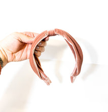 Load image into Gallery viewer, Bow Velvet Headband : Blush
