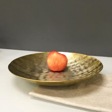Load image into Gallery viewer, Gold Shallow Etched Bowl
