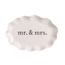 Load image into Gallery viewer, Melamine Mr Mrs Platter
