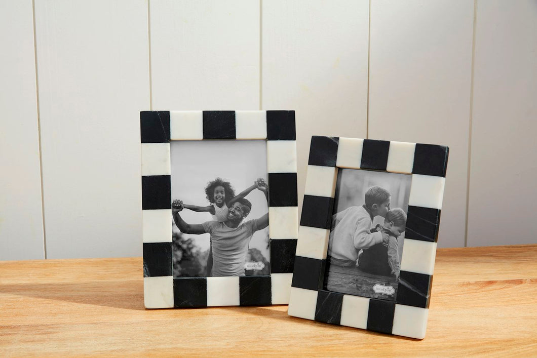 4x6 Checkered Marble Frame