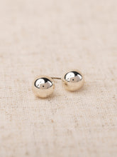 Load image into Gallery viewer, Grenada Shiny Silver Studs
