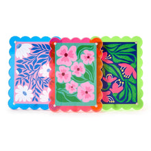 Load image into Gallery viewer, Color Pop 4x6 Scalloped Edge Acrylic Photo Frame
