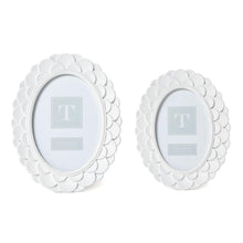 Load image into Gallery viewer, White Fanshell Oval Photo Frame

