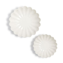 Load image into Gallery viewer, Ruffled Edge Matte White Tidbit Dishes

