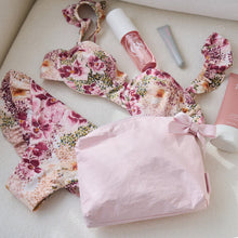Load image into Gallery viewer, Case Mate Crinkle Makeup Bag - Ballet Pink
