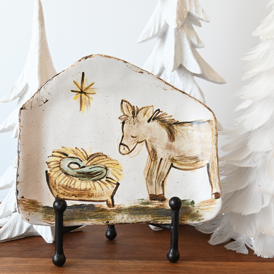 Etta B Quiet Manger Moment