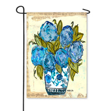 Load image into Gallery viewer, Baxter &amp; Me Everyday Garden Flags
