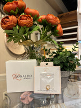 Load image into Gallery viewer, Mother&#39;s Charm
