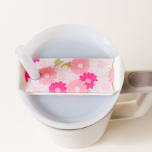 Load image into Gallery viewer, Tumbler Lid Tag Daisy Craze Hot Pink
