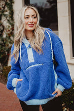 Load image into Gallery viewer, Blue Two-Toned Sherpa Fleece Pullover
