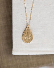 Load image into Gallery viewer, Madison Sterling 32&quot; Necklace

