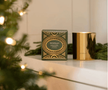 Load image into Gallery viewer, Archipelago - Maison de Noel Credenza Candle
