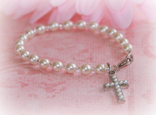 Load image into Gallery viewer, 5&quot; Pearl w/Pearl Cross Bracelet
