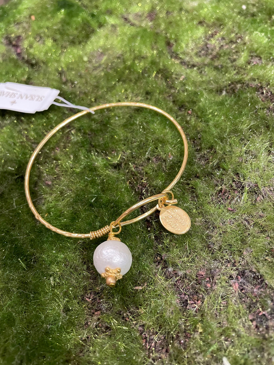 Susan Shaw Gold Handmade Wire and Cotton Pearl Bracelet